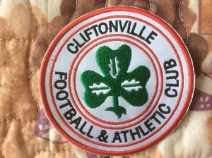 Parche Cliftonville FC Irlanda del Norte Belfast Equipo más antiguo Europa Liga Irlandesa - Imagen 1 de 1