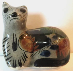 Cat Figurine Mexican Pottery Tonala Kitten Hand Painted Flower Design Folk Art - Picture 1 of 9