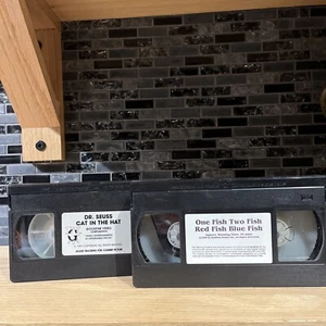 Lot Of 2 Kids Childrens VHS Tapes Dr Seuss Cat In The Hat One Fish Two Fish Vtg - Picture 1 of 6