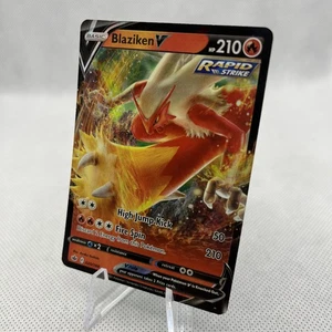 Holo Blaziken V 020/198 Ultra Rare Chilling Reign Pokemon TCG - NM - Picture 1 of 4