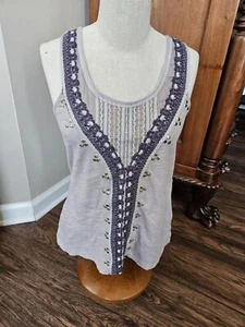 Anthropologie Tanktop Damengröße Small lila Shirt Häkeldetails gebraucht, in einwandfreiem Zustand - Bild 1 von 4