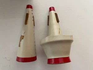 Humes & Berg 102 Trompetenbecher Dämpfer und gerader Dämpfer - Bild 1 von 2