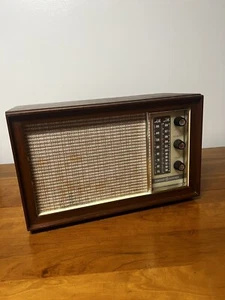 Vintage GE General Electric Music AM/FM Tube Radio Model T200A Very Nice - Picture 1 of 13