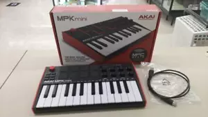 AKAI MPK MINI MIDI Keyboard (Midi CONTROLLER) From Japan - Picture 1 of 7