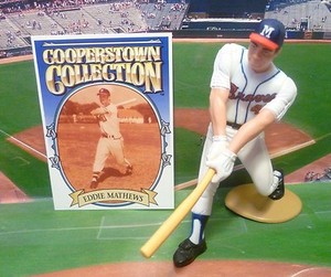 1995  EDDIE MATHEWS Starting Lineup Cooperstown Baseball Figure & Card - BRAVES