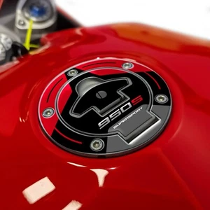 Protezione Tappo Benzina per Ducati SuperSport 950S 2021On GP-2086 Ducati Red - Foto 1 di 4