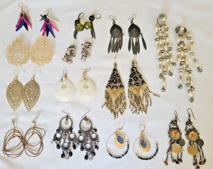 Lotto 13 paia orecchini lunghi pendenti vintage e moderni dichiarazione boho hippy - Foto 1 di 15