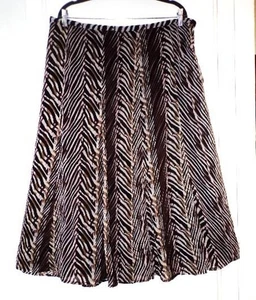 GONNA MIDI JM COLLECTION FODERATA A VORTICE MARRONE E NERA Taglia 18W - Foto 1 di 4