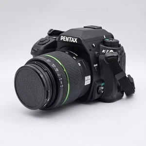 Pentax K-7 Digital SLR w/ SMC-Pentax-DA 18-55mm Zoom Lens (Turns On) (P2)NS#8772 - Foto 1 di 10