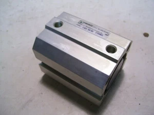 NUEVO CILINDRO NEUMÁTICO PNEUMAX 1501.50.50 50MM DIÁMETRO X 50MM CARRERA P3285A - Imagen 1 de 4