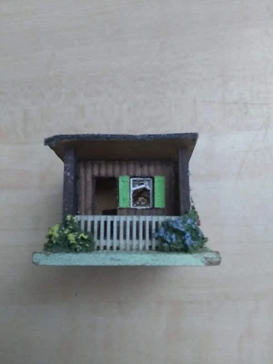 Athearn D&RG Flatcar, Red Roof Cottage & Bungalow - HO Trains - Vintage - Image 1 of 4