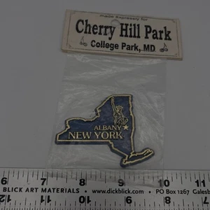 Calamita magnetica per frigorifero in gomma Stato di New York VINTAGE da collezione NOS - Foto 1 di 3