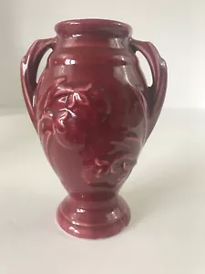 Jarrón de diseño de trébol rojo vintage Shawnee de doble mango 6"" EE. UU. - Imagen 1 de 12