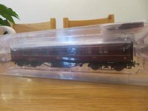 From the set hornby r1251m celebation 100 years of hornby 2 lms maroon coaches . - Picture 1 of 5