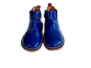 Mini Boden Mädchen Stiefel blau Chelsea Lackleder Bootie Knöchel Reißverschluss Gr. 23 7 - Bild 1 von 10