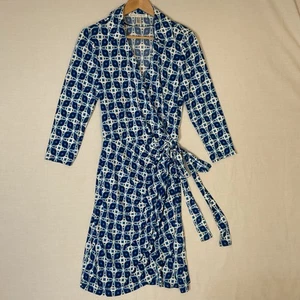 MAGGY LONDON Women Dress 10 Wrap around White Blue Print Polyester Spandex VTG - Picture 1 of 14
