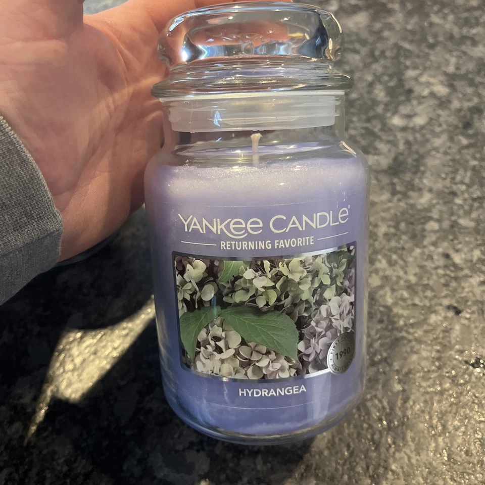 Yankee Candle Hydrangea 22 oz Foto 1 de 3