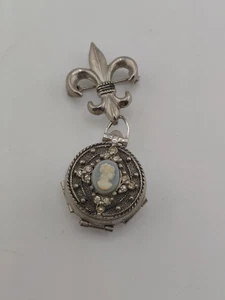 CORO Vintage Brosche silberfarben Fleur de Lis/Kamee 4-Wege Medaillon - Bild 1 von 8