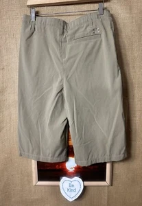 Under Armour HeatGear boys YXL brown athletic shorts pockets flat loose zip - Picture 1 of 4