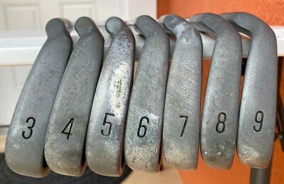 Hierros Tour Cavity Big Cavity 3-9, (7 clubes) ejes de acero Brunswick. R-Flex. Derecha Foto 1 de 4