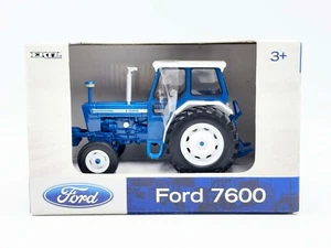 1/32 Ford 7600 w/ Cab - Picture 1 of 3