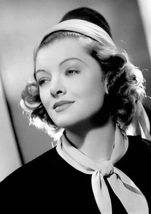 Myrna Loy Monochrome Photo Print 19 (A4 Size-210 x 297mm-8.5" x 11.75") - Picture 1 of 2