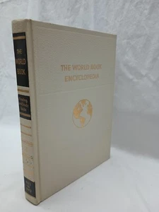 The World Book Encyclopedia 1958: 9013-9412 - Picture 1 of 4