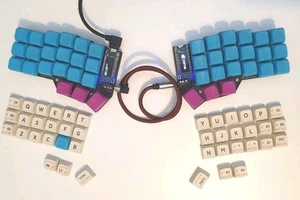 Corne Split Mechanical Ergonomic Keyboard Kailh Hako Violet Switches (soldered) - Photo 1/3