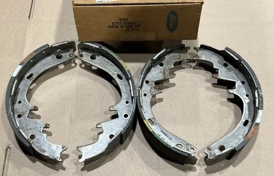 Genuine OEM Ford E7TZ-2200-C Rear Brake Shoes E150 E250 Bronco 1984-1992 NOS - Image 1 of 4
