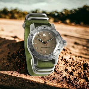NUEVO Reloj Vostok Amphibia 18023A Aviador Ruso Automático Esfera Verde (10 ATM) - Imagen 1 de 10