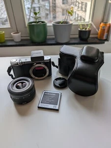 appareil photo Samsung nx3000 noir + objectif 16-50mm f3.5 + accessoires - Photo 1/10