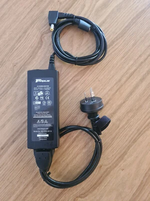 TARGUS 800-0085-001 15V-24V 65W Genuine Power Supply Charger - image 1 of 2