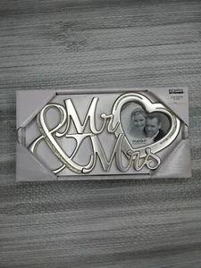 Marco recortado fundido a presión plateado mate Mr & Mrs 1 apertura con detalles brillantes ¡MIRA! - Imagen 1 de 8
