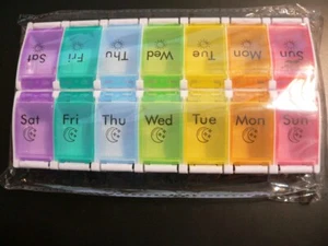Pillendose Organizer Etui, 14 Fächer, 7 Tage Uhr PM Steckplatz, 2 Mal pro Tag Woche - Bild 1 von 1