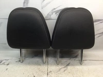 16 17 LEXUS IS200T Headrest Left & Right PAIR FRONT BLACK LEATHER - Изображение 1 из 4