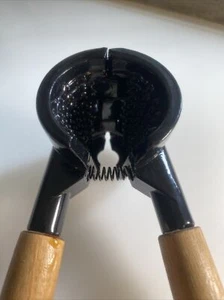 Heavy Duty Nut Cracker Hand Held Cone Pliers Pecans Walnuts Wood Handles za4 - Picture 1 of 4