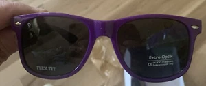 OCCHIALI DA SOLE ADULTO UNISEX NEON VIOLA RETRÒ WAYFARER LOOK OTTIMI PER BOMBONIERE - Foto 1 di 2