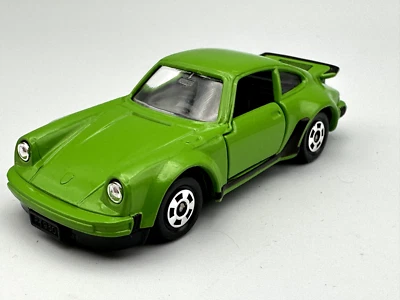 TOMICA POCKET CARS #F1 PORSCHE 930 TURBO, GREEN, 1:64, EXCELLENT - Image 1 of 4