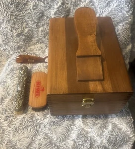 Vintage Shoe Shine Wood Box With Silver E.P.N. Brush, Kiwi Brush And Shoehorn- - Picture 1 of 18