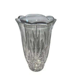 Vintage Oneida Crystal Vase 10" With Scalloped Rim - Picture 1 of 7