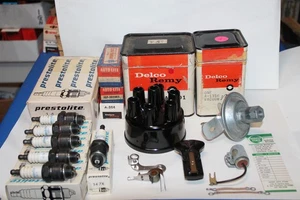 1939-1949 CHRYSLER,DESOTO,DODGE&PLYMOUTH 6 TUNE UP W/VACUUM ADV&SPARK PLUGS - Picture 1 of 16