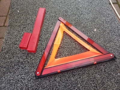 AUDI A3 TRIÁNGULO ADVERTENCIA 8K0860251 ORIGINAL 2009 Foto 1 de 4