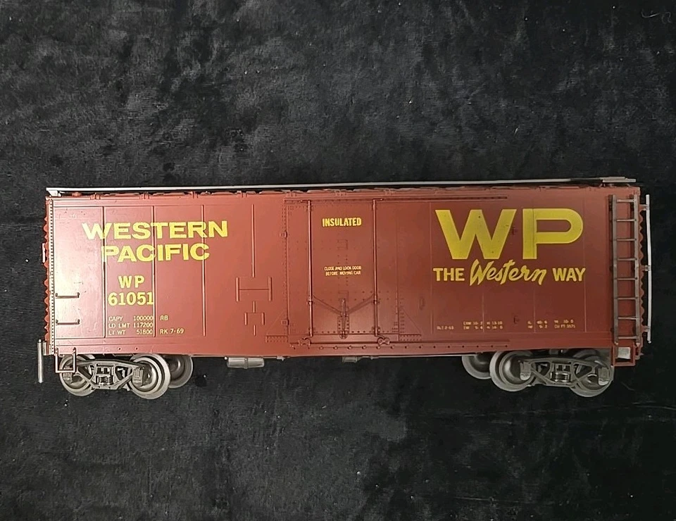 Weaver O Gauge Western Pacific WP 61051 Box Car The Western Way - Broken Stirrup - Image 1 of 1