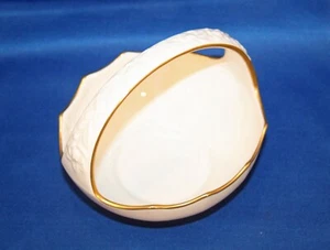 CESTO porcellana cinese avorio NORITAKE vintage rifinito in ORO 24kt goffrato - Foto 1 di 5