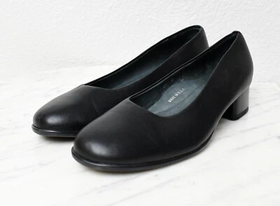 Made in USA Black Leather Comfort Heels Casual Pumps Womens Sz 8.5 W - Image 1 of 4