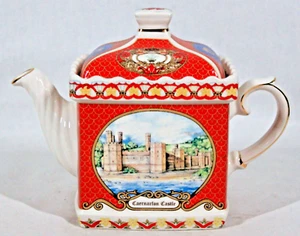 RARE! VINTAGE SADLER ENGLAND CASTLES "CAERNARFON CASTLE" WALES DECORATIVE TEAPOT - Picture 1 of 7