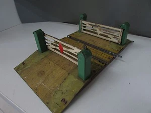 Vintage meccano Railway Toy, Hornby Railway Series gated crossing gates X - Picture 1 of 5