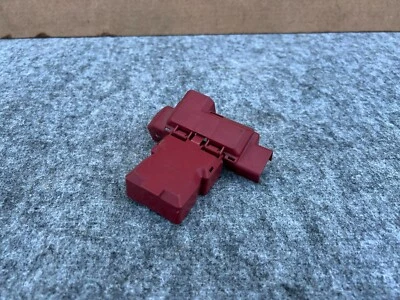 INFINITI Q50 Q60 2014-2022 OEM POSITIVE BATTERY CABLE TERMINAL COVER CAP LID - Image 1 of 4