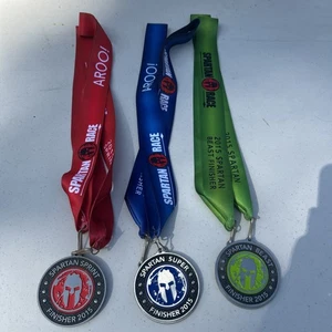 2015 Spartan Race Finisher Medal Full Set Bundle Beast Super Sprint - Bild 1 von 2