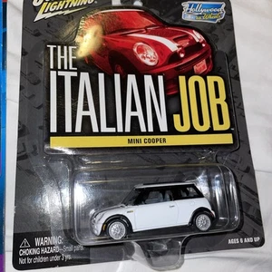Johnny Lightning Hollywood on Wheels – The Italian Job Mini Cooper White - 2003 - Picture 1 of 2